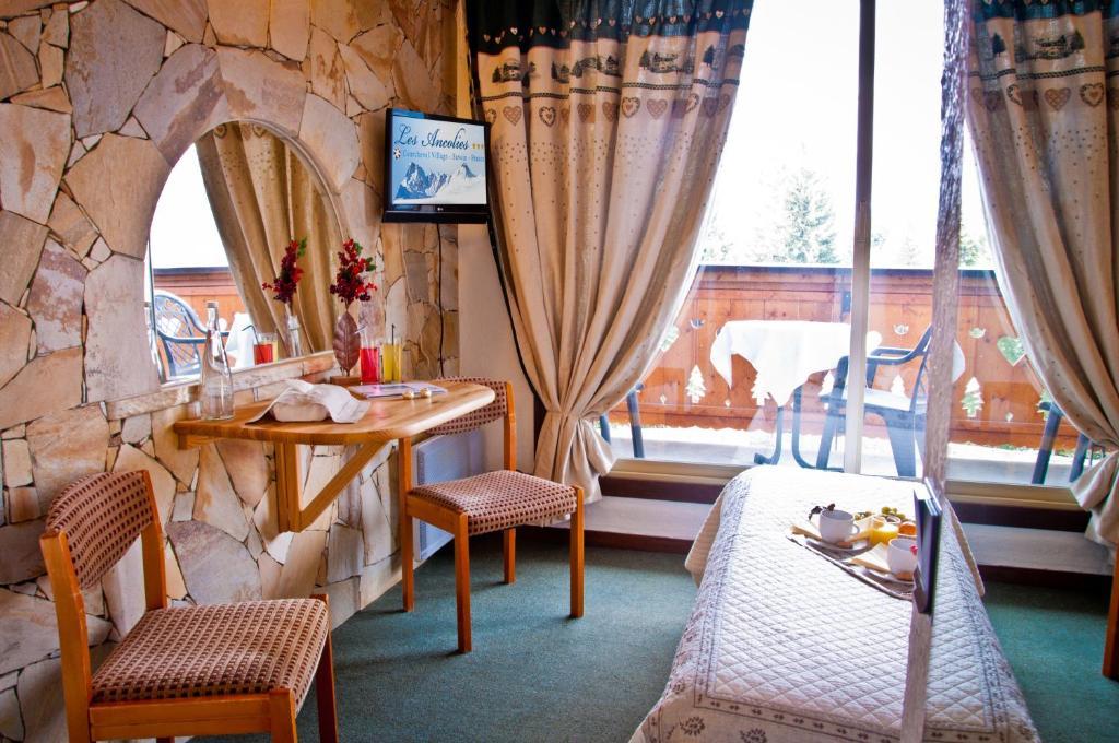 Hotel Les Ancolies 3*